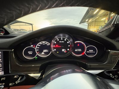 2019 Porsche PANAMERA thumbnail 69