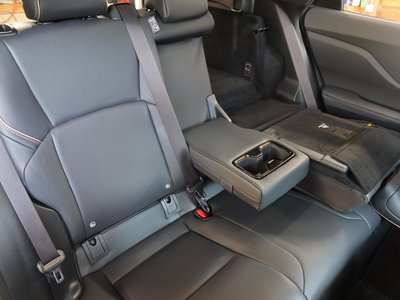 صورة مصغرة 51 لـ 2025 Toyota CROWN ESTATE