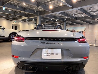 2023 Porsche 718 thumbnail 19