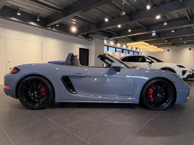 2023 Porsche 718 thumbnail 22