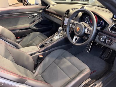 2023 Porsche 718 thumbnail 39