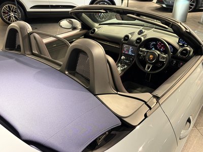 2023 Porsche 718 thumbnail 76