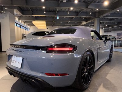 2023 Porsche 718 photo 8
