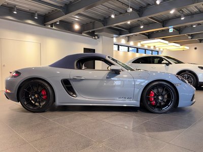 2023 Porsche 718 photo 10