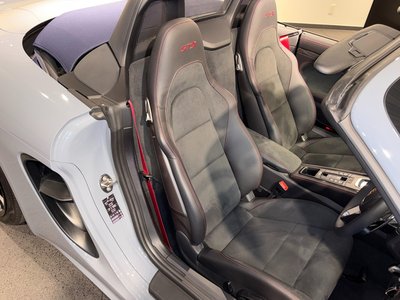 2023 Porsche 718 thumbnail 41