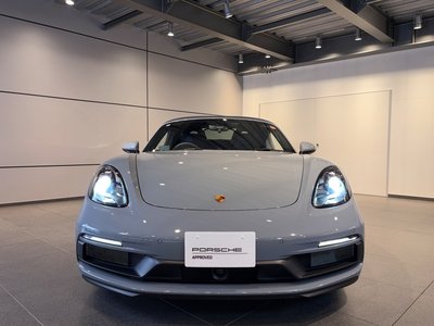 2023 Porsche 718 photo 13