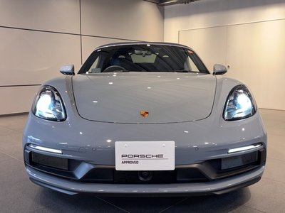 2023 Porsche 718 photo 2