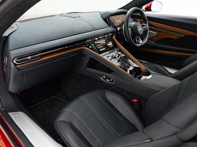 2024 Aston Martin DB12 — фото 36