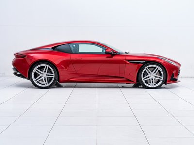 2024 Aston Martin DB12 — фото 15