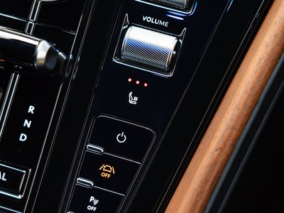 2024 Aston Martin DB12 — фото 34