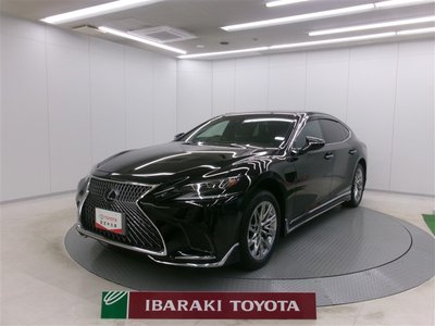 2018 Lexus LS photo 1