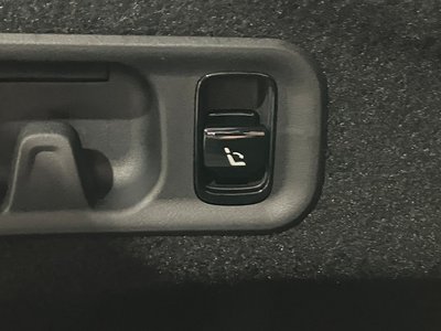2025 Mercedes-BENZ E-CLASS thumbnail 43