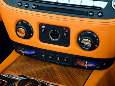 2017 ROLLS-ROYCE DAWN 照片 29