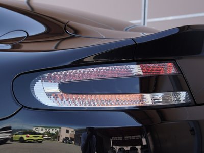 2014 Aston Martin V12 VANTAGE 照片 37