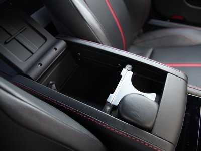 2014 Aston Martin V12 VANTAGE 照片 23