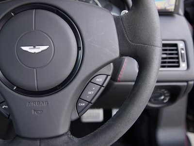 2014 Aston Martin V12 VANTAGE photo 16