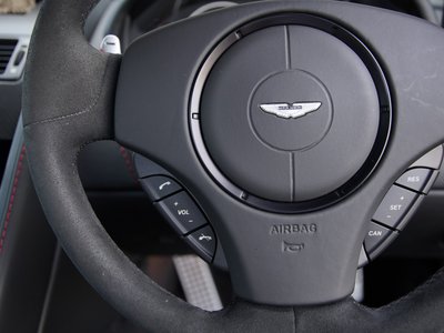 2014 Aston Martin V12 VANTAGE photo 15