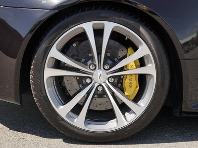 2014 Aston Martin V12 VANTAGE 照片 41