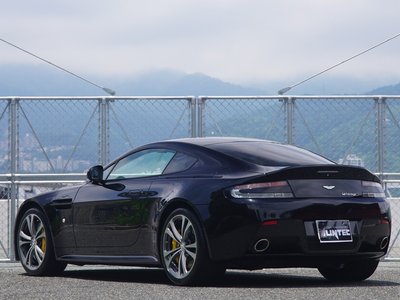 2014 Aston Martin V12 VANTAGE photo 9