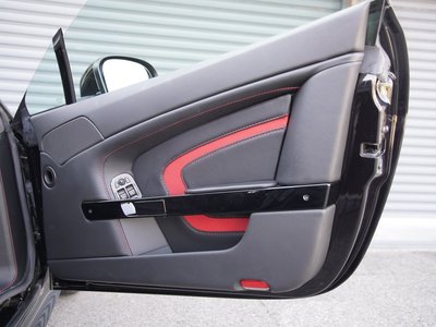 2014 Aston Martin V12 VANTAGE 照片 28