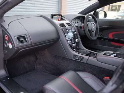 2014 Aston Martin V12 VANTAGE 照片 29