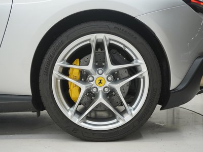 2023 Ferrari ROMA — миниатюра 29