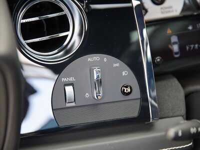 2015 ROLLS-ROYCE WRAITH 照片 29