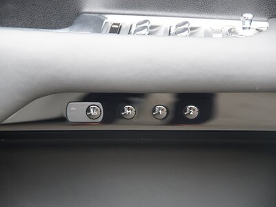 2015 ROLLS-ROYCE WRAITH 照片 32