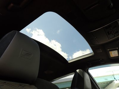 2021 Lexus LS photo 3