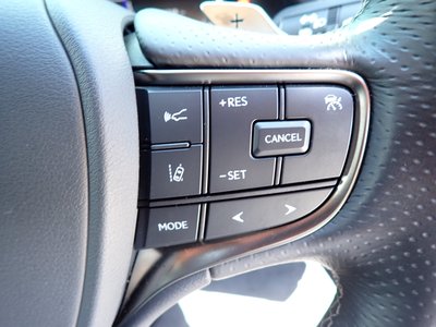 2021 Lexus LS thumbnail 20