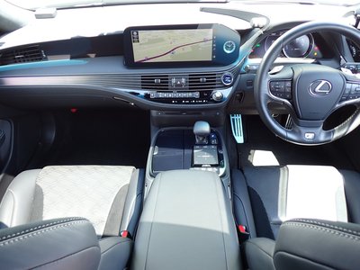 2021 Lexus LS photo 4