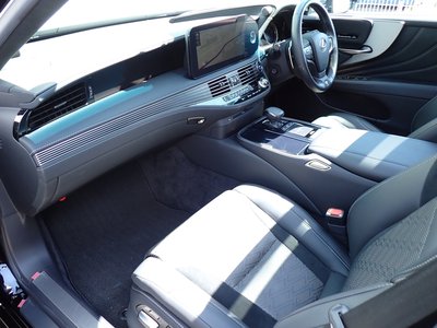 2021 Lexus LS thumbnail 33