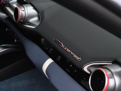 2019 Ferrari 812 SUPERFAST — миниатюра 21