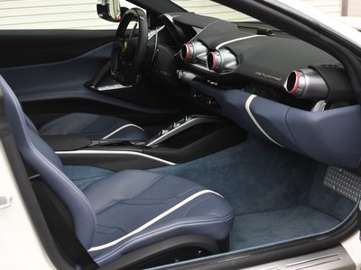 2019 Ferrari 812 SUPERFAST — миниатюра 19