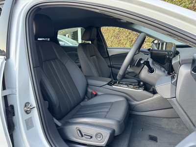 صورة 17 لـ 2025 AUDI A6 SPORTBACK E-TRON
