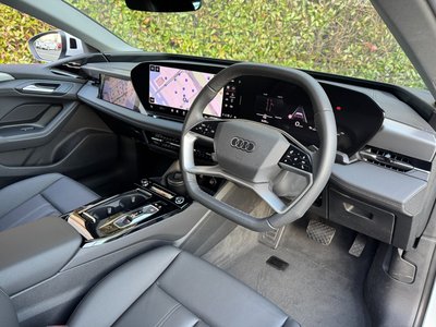 صورة 16 لـ 2025 AUDI A6 SPORTBACK E-TRON