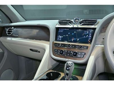 صورة مصغرة 33 لـ 2023 Bentley BENTAYGA