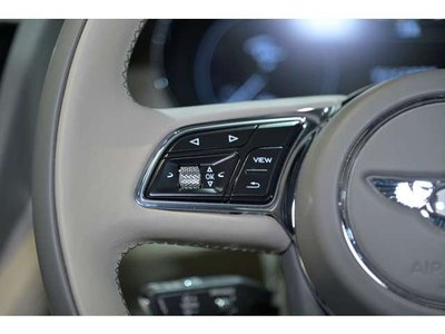 صورة مصغرة 35 لـ 2023 Bentley BENTAYGA