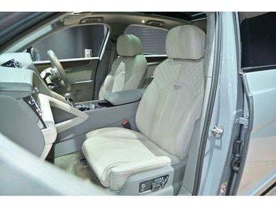 صورة مصغرة 19 لـ 2023 Bentley BENTAYGA