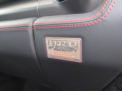 صورة 42 لـ 2010 Ferrari 458 ITALIA