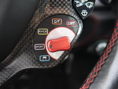 صورة 38 لـ 2010 Ferrari 458 ITALIA