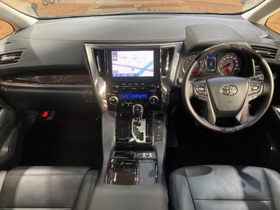 2023 Toyota ALPHARD — фото 2