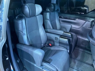 2023 Toyota ALPHARD — фото 11