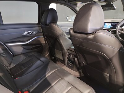 صورة 37 لـ 2021 BMW 3 SERIES TOURING