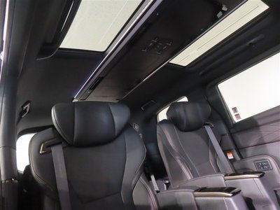 2025 Toyota ALPHARD — фото 36