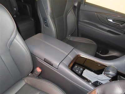 2025 Toyota ALPHARD — фото 24