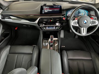 2019 BMW M5 — миниатюра 28