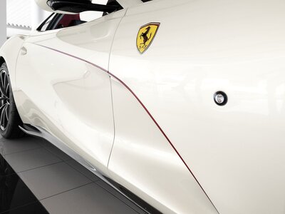 2021 Ferrari 812 GTS 照片 14