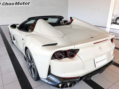 2021 Ferrari 812 GTS — миниатюра 17