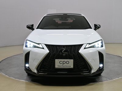 2023 Lexus UX — фото 3